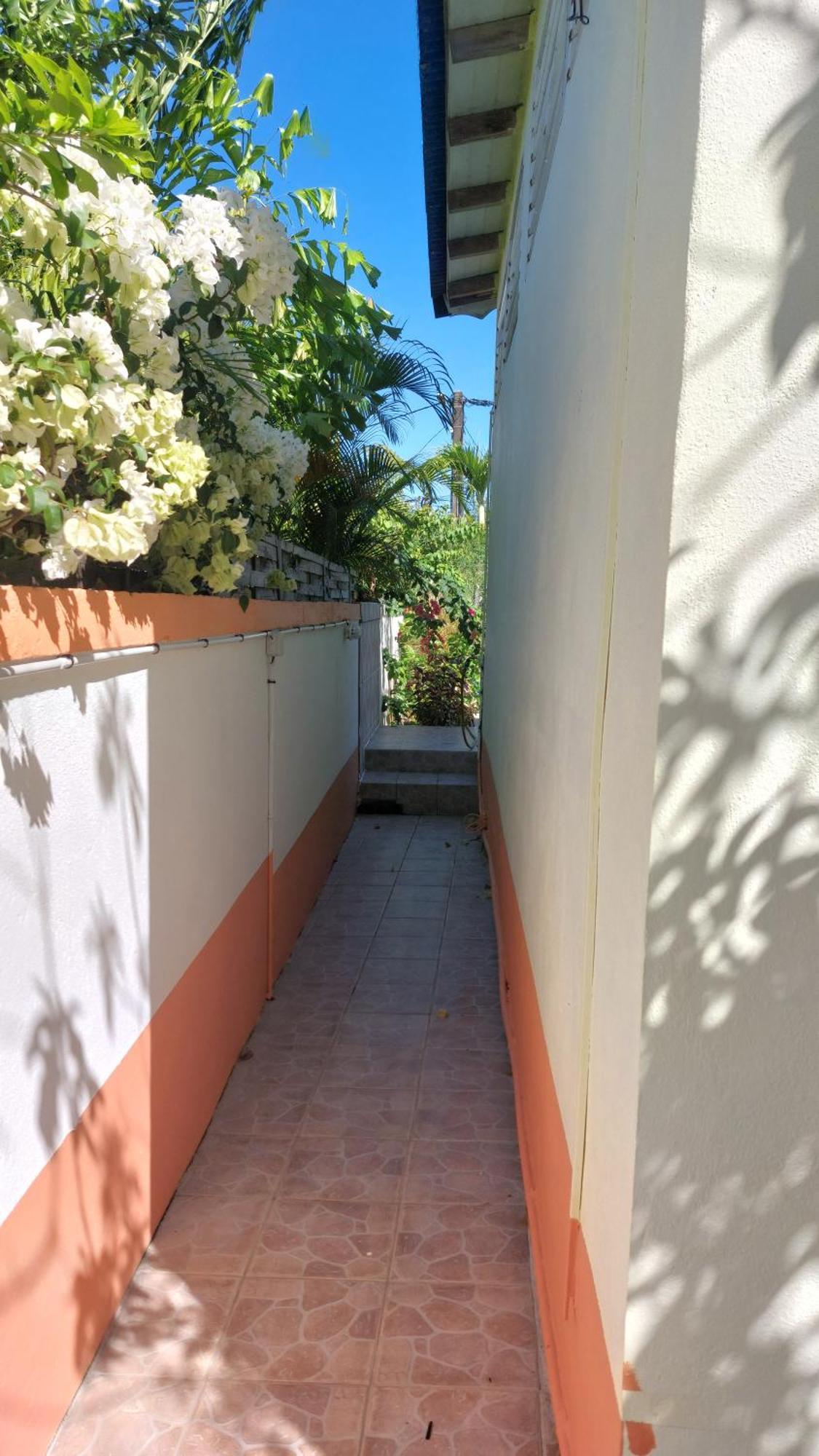 Calme Villa Sainte-Rose Extérieur photo